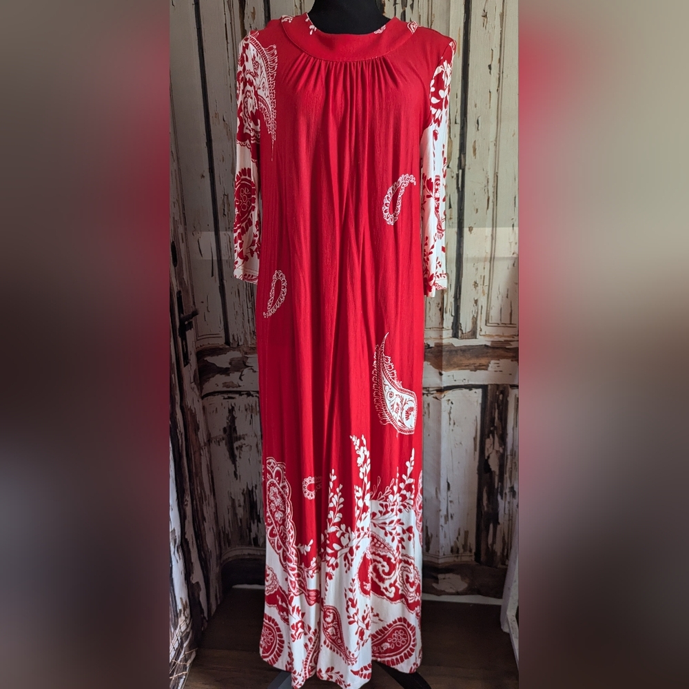Patio Casuals by Cabernet Vintage maxi dress
